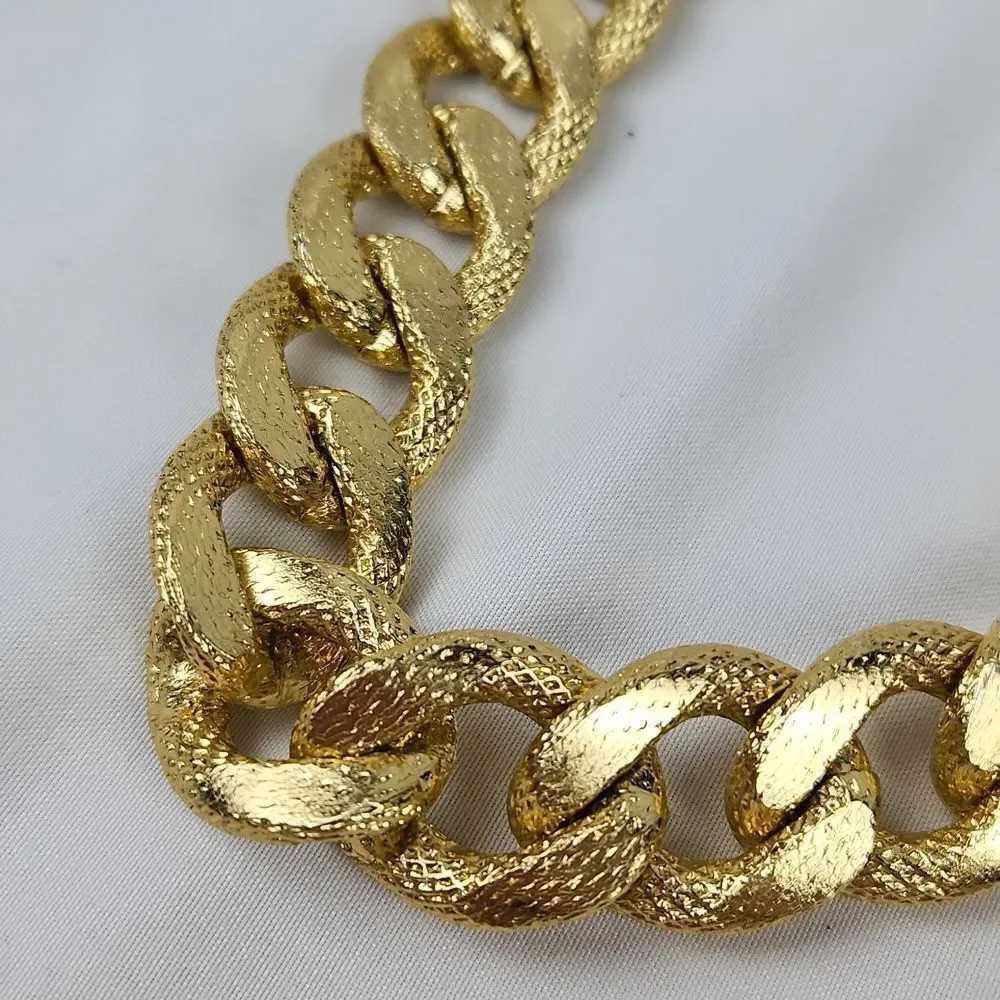 🔹️NWT Gold Plated Chain Costume Necklace